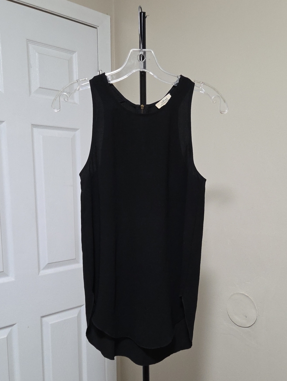 Wilfred 100% Silk Black Sleeveless Tunic Top